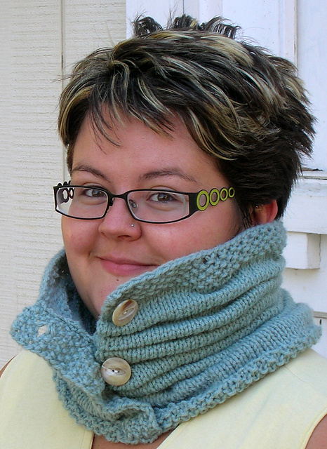 Sea Foam Ripples Cowl