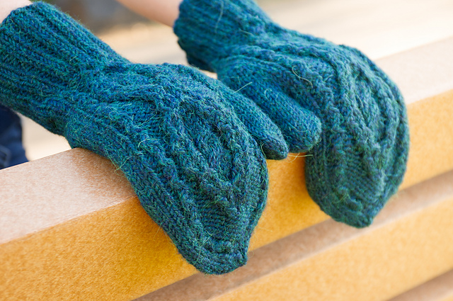 Roxboro Mittens