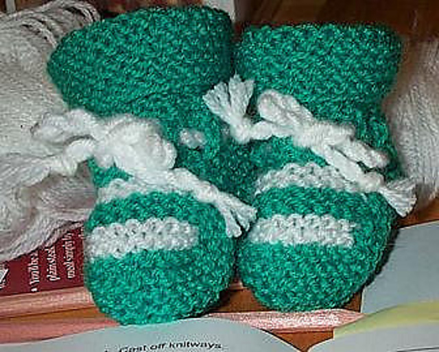 Stripe or Plain Bootees - Design 4