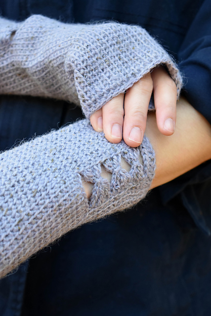 Ribbon Mitts