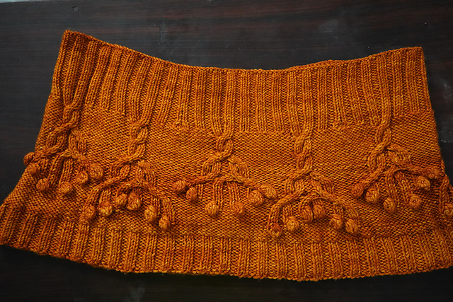 Manjal Cowl