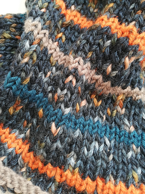 Valery cowl