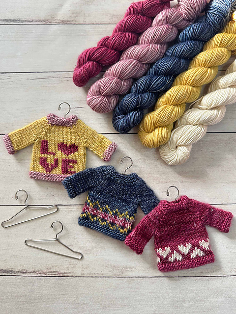 Mini Sweater Love Notes