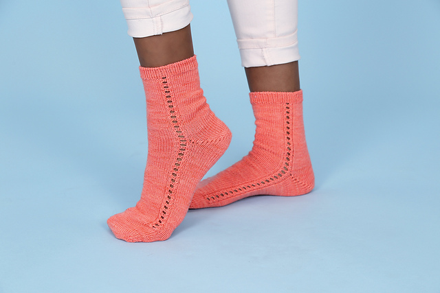 Ribbed Eyelet Crew Socks