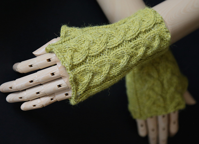 Camp Cable Mitts