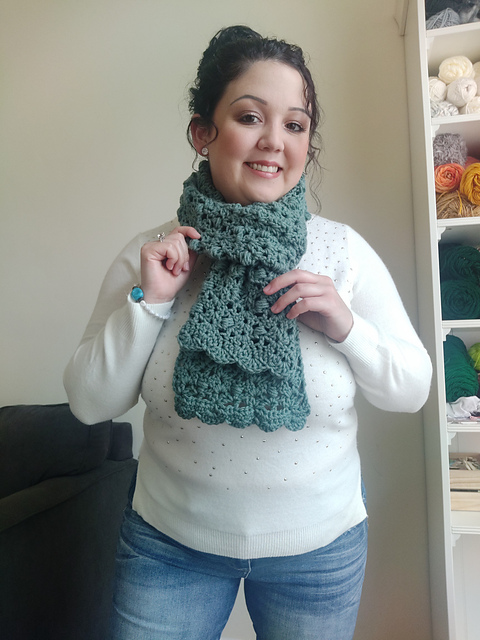 Emerald Scallop Scarf