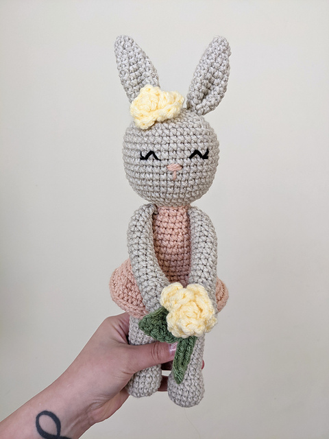 Amigurumi Bunny Flora