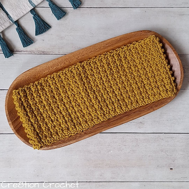 Lightweight Little Pebbles Earwarmer