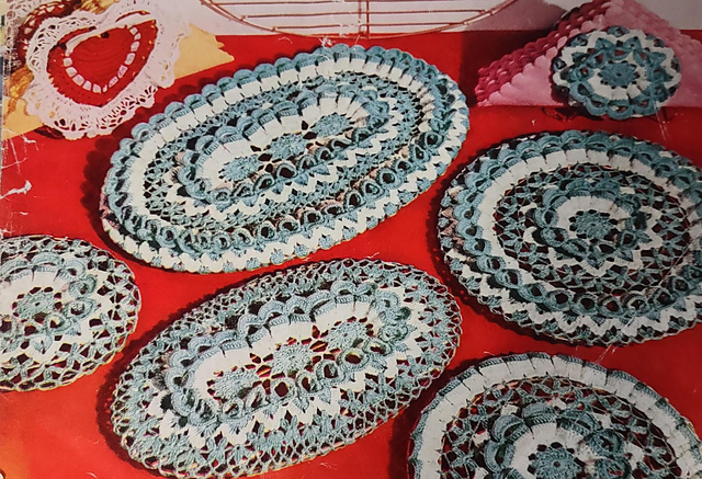 Hot Plate Mat and Napkin Holder Set S-321