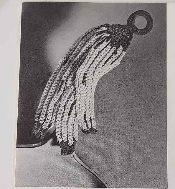 Banana Bunch Pan-Handler A-681