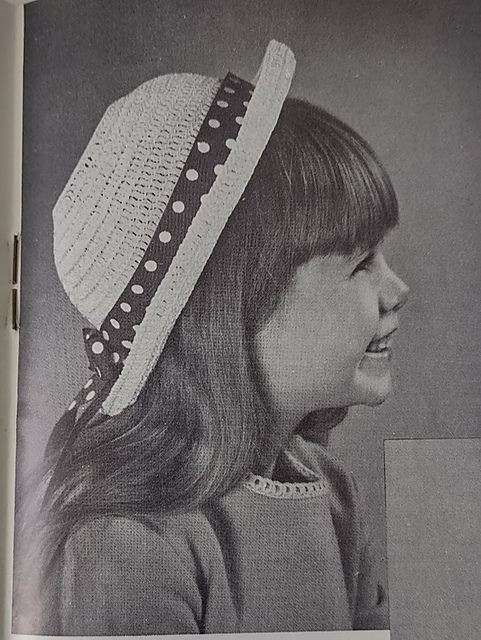 Girl's Hat A-692