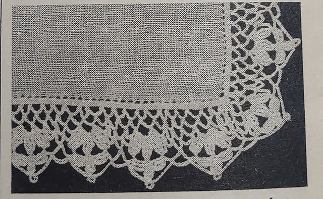 Fleur-de-lis Handkerchief Edge