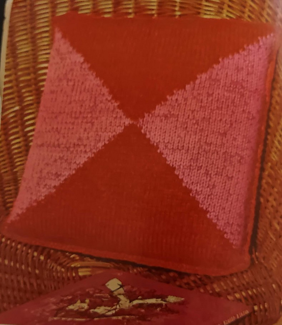 Hour Glass Pillow