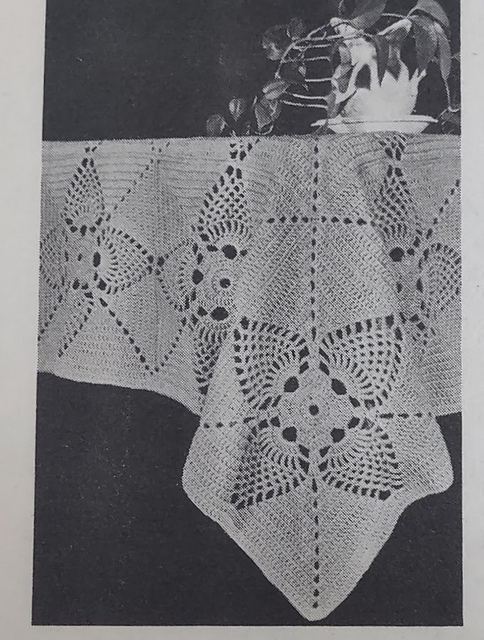 Pineapple Tablecloth