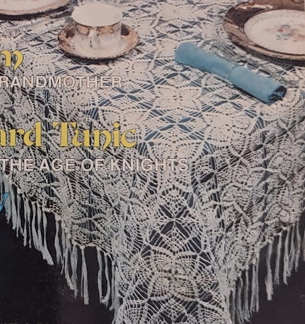 Pineapple Motif Tablecloth