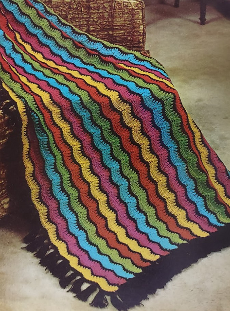 Afghan in Multicolor Scallop