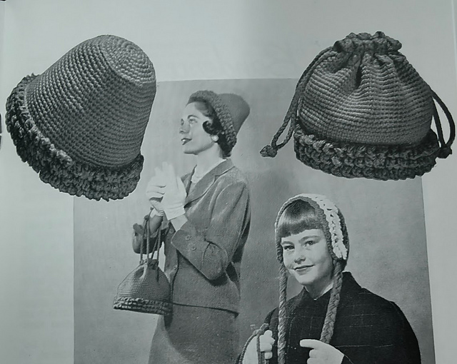Loop Fringe Hat and Bag