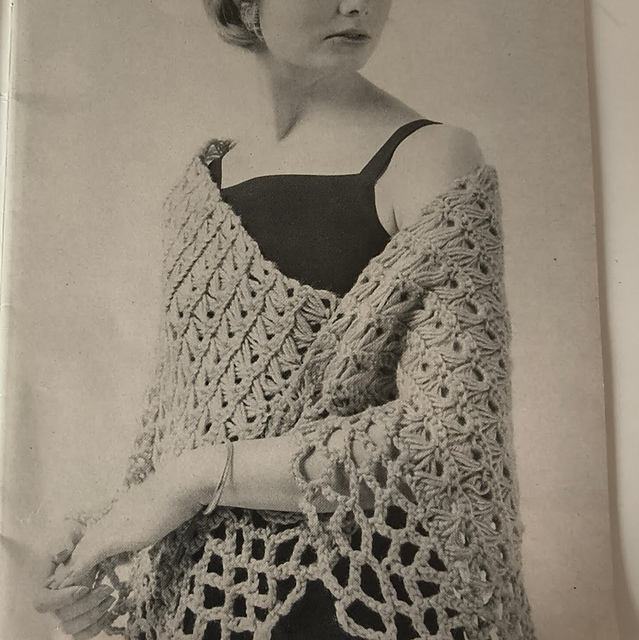 Mini-Stole in Broomstick Lace