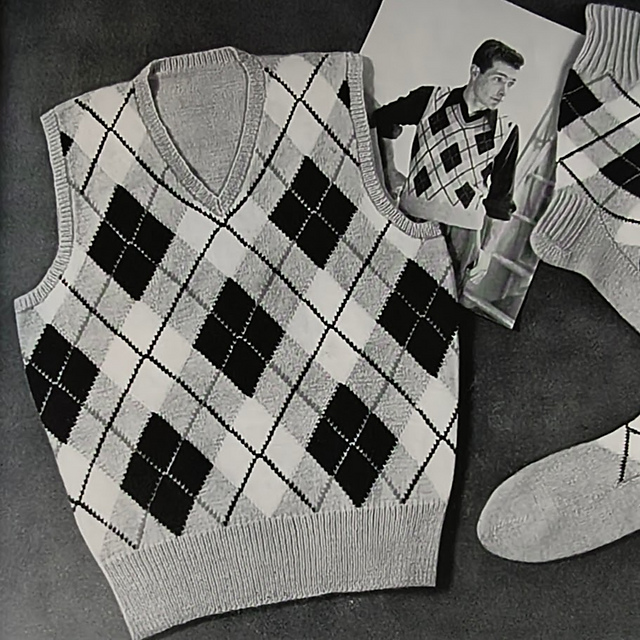 No. 8245 Argyle Slipover