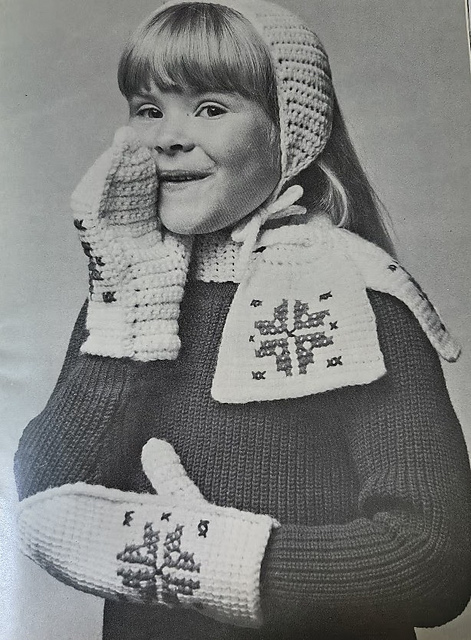 Earwarmer, Ascot and Mittens