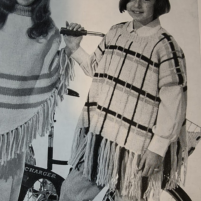 No 1217 Plaid Poncho "Amy"