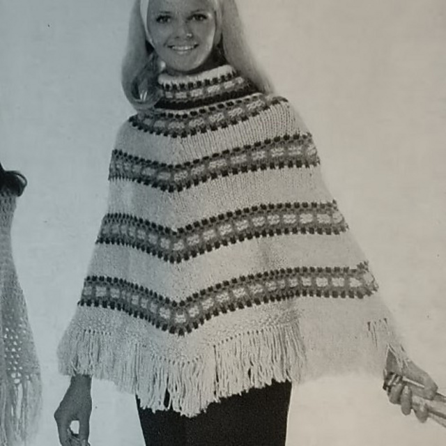 No 1226 Poncho "Dolly"