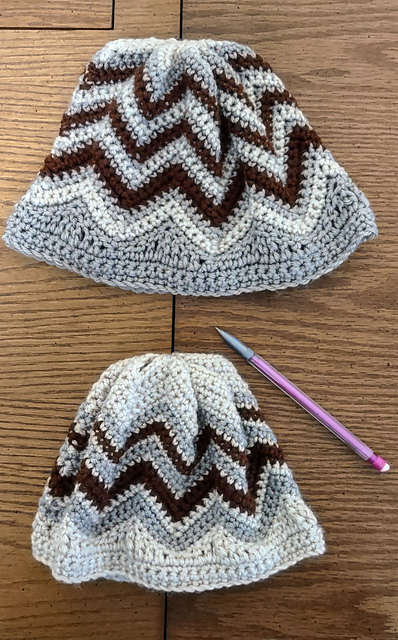 Ripple Pattern Scarf and Hat: Hat