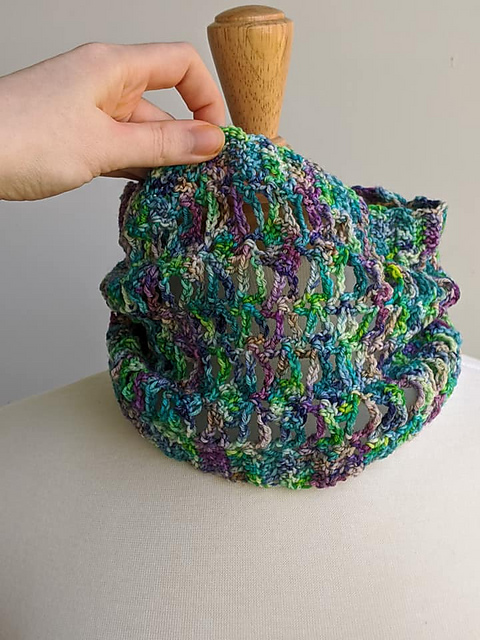 Summer Shells Cowl