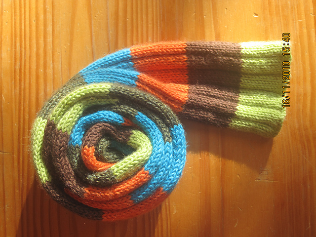 29 - Hat & Scarf