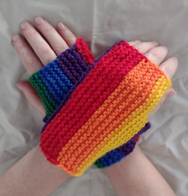 Easy Fingerless Rainbows