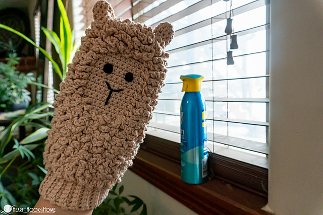 Llama Dusting Mitt