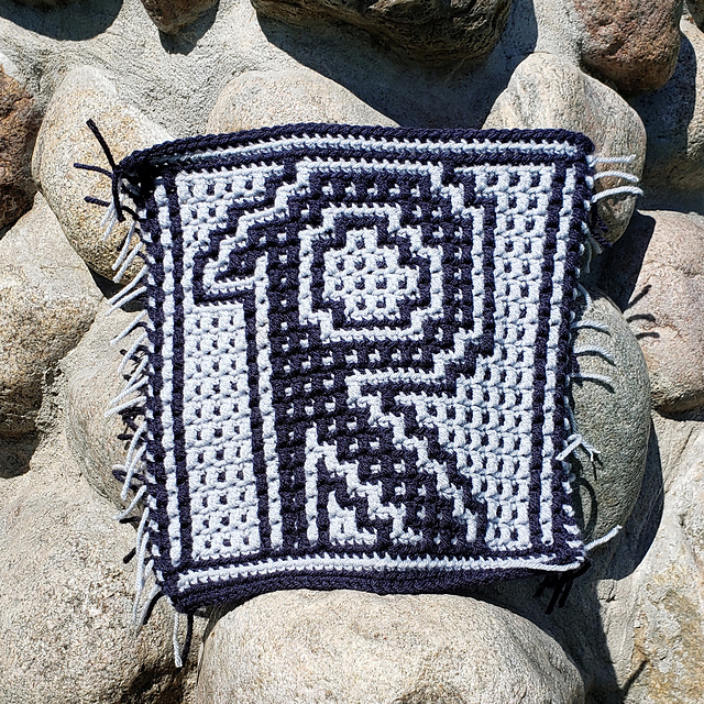 Monogrammed R 20