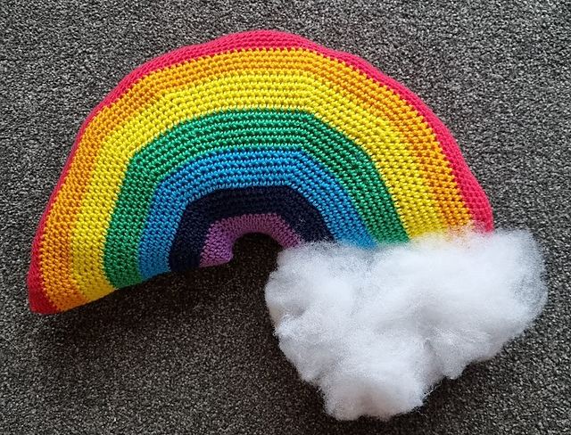 Easy Rainbow Pillow