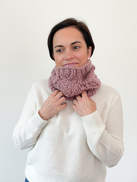All the Vines Cowl Super Bulky