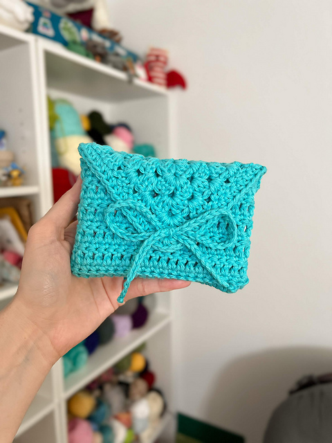 The Rhea Pouch