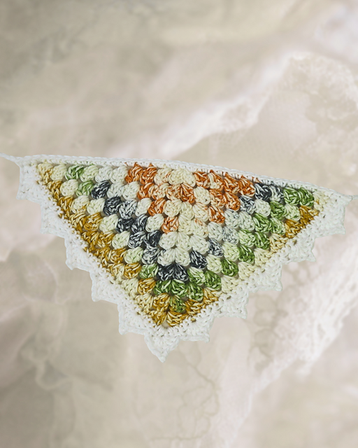 Lacy Bandana