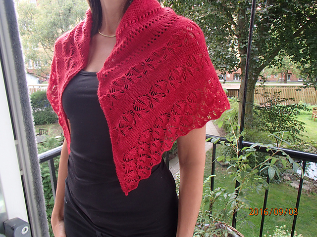Poppy Seed Shawl