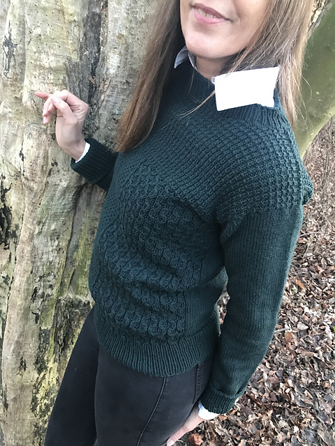 Pomme de pin adult sweater
