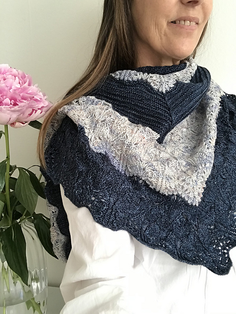 My very blue shawl