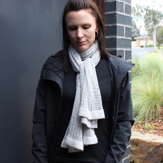 Shinju Scarf