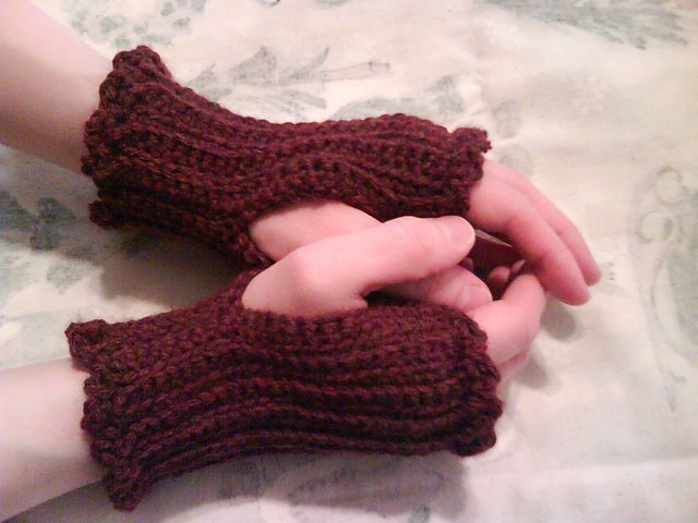 Short & Sweet Fingerless Gloves