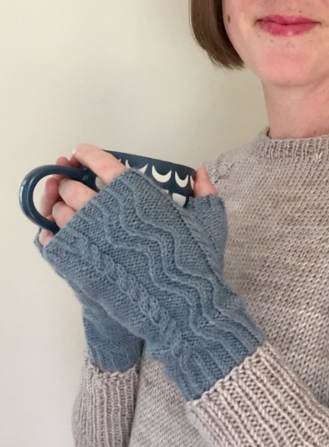 Riverfront Mitts