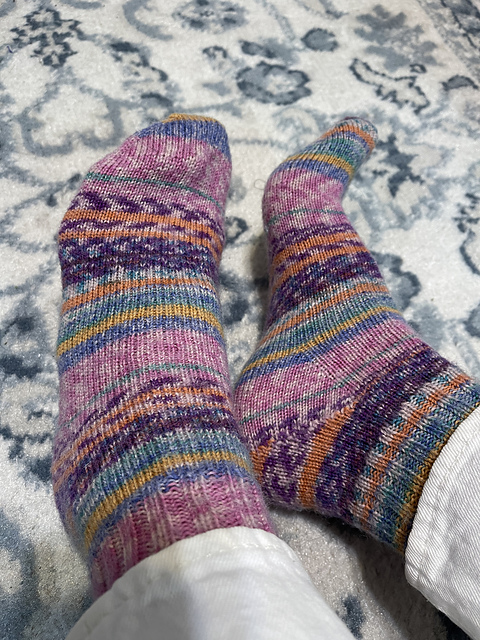 Ravelry: Fleegle Heel Toe Up Magic Loop Socks pattern by Heidi Sunday