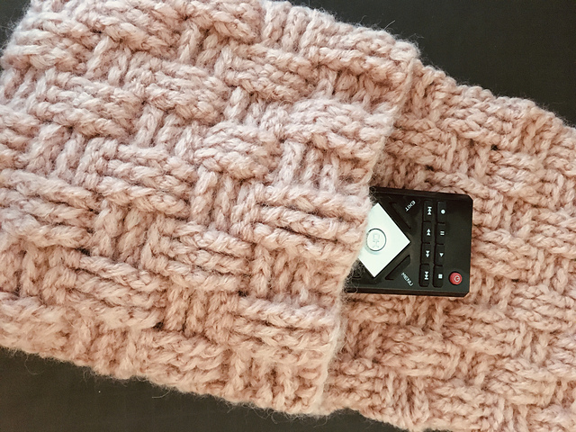 Basketweave Pocket Scarf