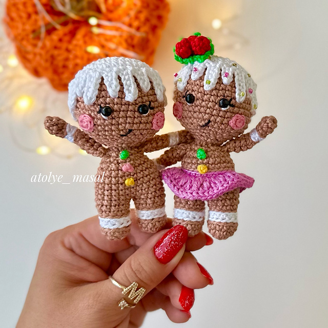 Christmas Gingerbread Boy and Girl