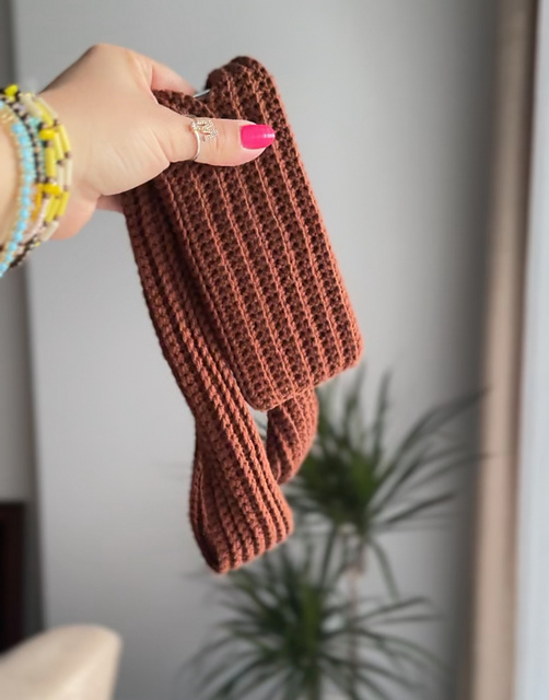 Viral Phone Pocket