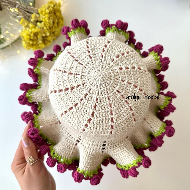 Rose Bouquet Hat