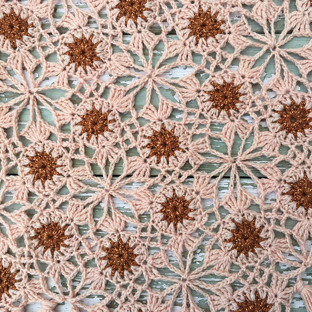 Glamour Shawl Gina