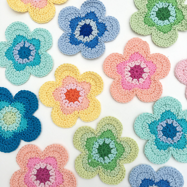 Ravelry: Flower Power Coaster pattern by Atty van Norel
