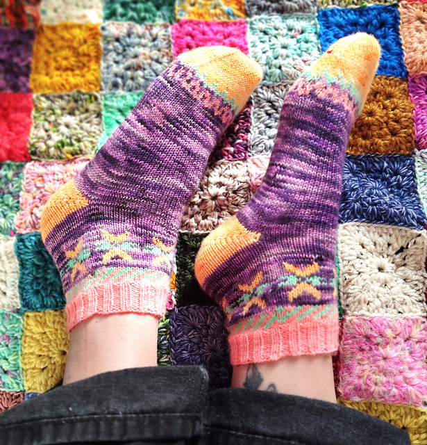 Louisiana Pattern Ravelry: Chaussettes Texcoco Disco pattern by La souris aux petits doigts